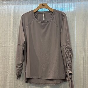 Fabletics Gray Long Sleeve Women's Top